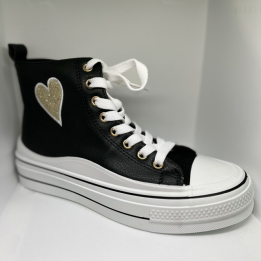 Baskets noir coeur